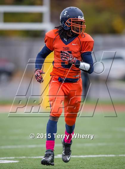 Thumbnail 1 in Lackawanna vs Bennett/Olmsted (Section 6 Class C Semifinal) photogallery.