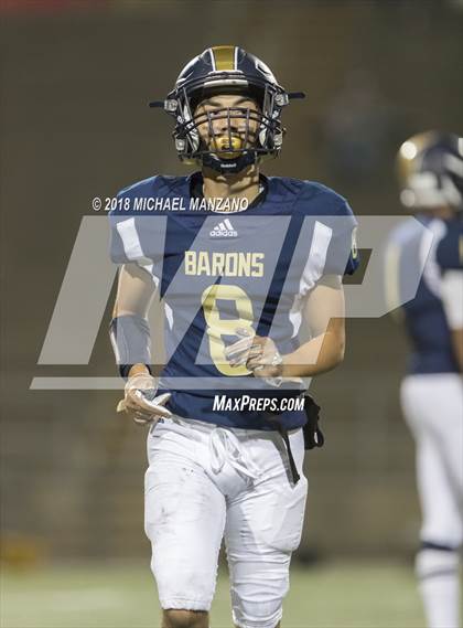 Thumbnail 2 in Bonita Vista vs. Mater Dei Catholic photogallery.