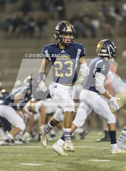 Thumbnail 1 in Bonita Vista vs. Mater Dei Catholic photogallery.
