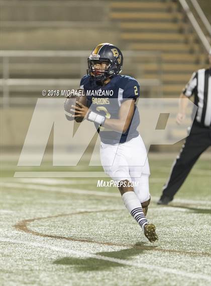 Thumbnail 2 in Bonita Vista vs. Mater Dei Catholic photogallery.