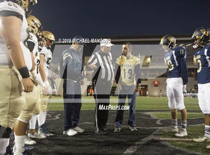 Thumbnail 3 in Bonita Vista vs. Mater Dei Catholic photogallery.