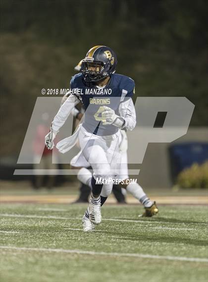 Thumbnail 3 in Bonita Vista vs. Mater Dei Catholic photogallery.