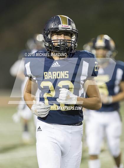 Thumbnail 2 in Bonita Vista vs. Mater Dei Catholic photogallery.