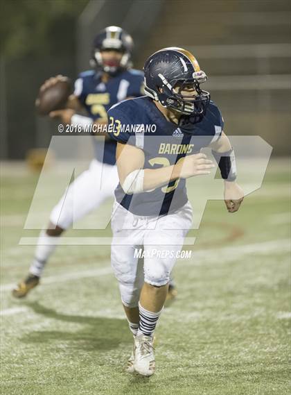 Thumbnail 3 in Bonita Vista vs. Mater Dei Catholic photogallery.