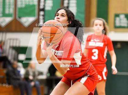 Thumbnail 2 in Regis Jesuit vs. Miramonte (MLK Showcase) photogallery.