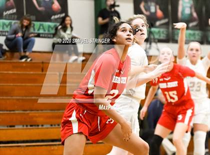 Thumbnail 1 in Regis Jesuit vs. Miramonte (MLK Showcase) photogallery.