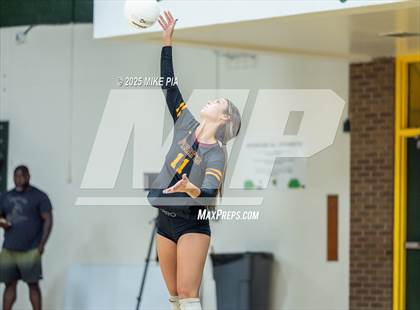 Thumbnail 3 in Lumberton @ Pine Forest photogallery.