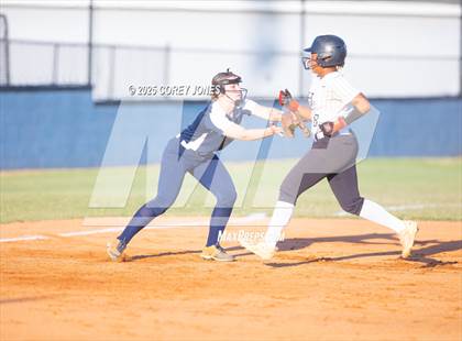 Thumbnail 3 in Northside vs Houston County photogallery.