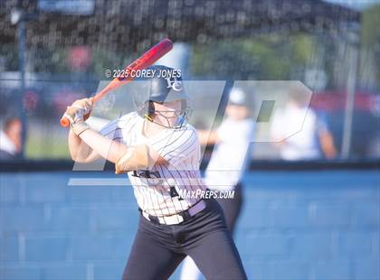 Thumbnail 3 in Northside vs Houston County photogallery.