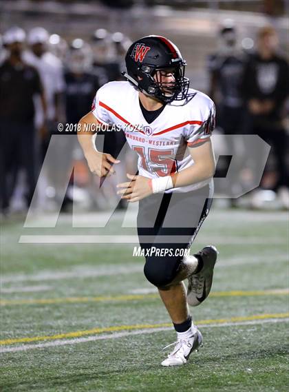 Thumbnail 3 in Harvard-Westlake vs. Crespi photogallery.