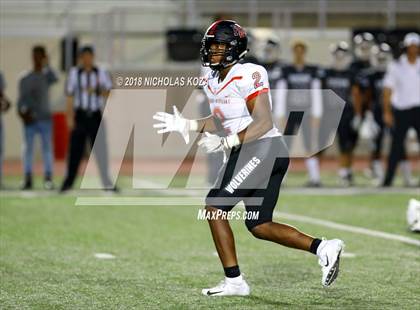Thumbnail 1 in Harvard-Westlake vs. Crespi photogallery.