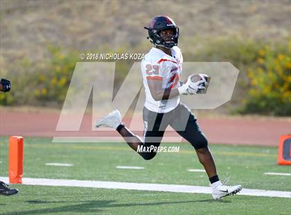 Thumbnail 3 in Harvard-Westlake vs. Crespi photogallery.