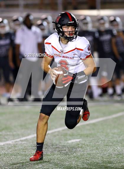 Thumbnail 1 in Harvard-Westlake vs. Crespi photogallery.