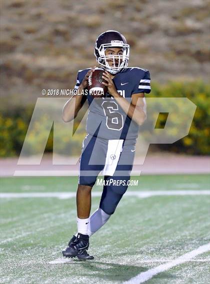 Thumbnail 1 in Harvard-Westlake vs. Crespi photogallery.
