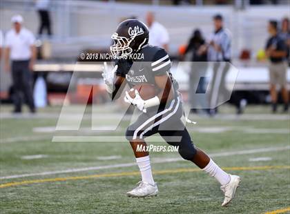 Thumbnail 1 in Harvard-Westlake vs. Crespi photogallery.