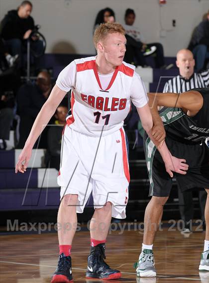Thumbnail 3 in Inglewood vs. Pleasant Grove (St. Hope Elite Hoops Classic) photogallery.