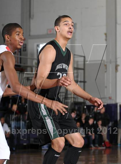 Thumbnail 2 in Inglewood vs. Pleasant Grove (St. Hope Elite Hoops Classic) photogallery.