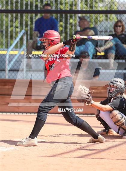 Thumbnail 2 in Loveland vs Grove (Erie Festival of Champions) photogallery.