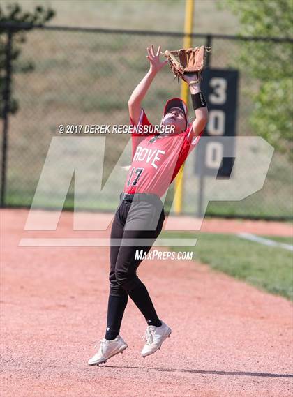 Thumbnail 3 in Loveland vs Grove (Erie Festival of Champions) photogallery.