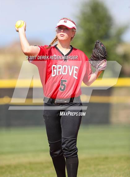 Thumbnail 3 in Loveland vs Grove (Erie Festival of Champions) photogallery.