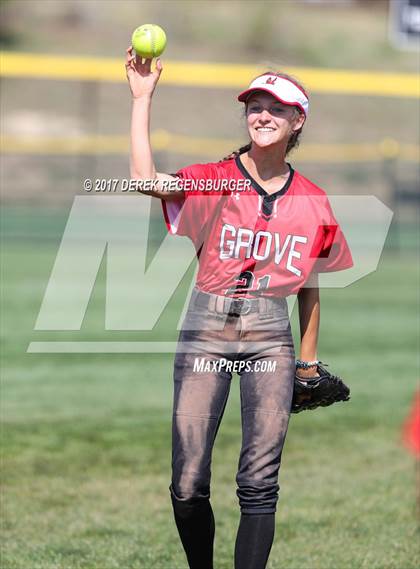 Thumbnail 1 in Loveland vs Grove (Erie Festival of Champions) photogallery.