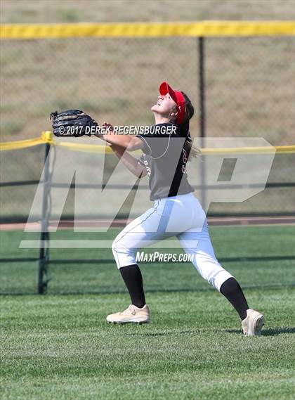 Thumbnail 3 in Loveland vs Grove (Erie Festival of Champions) photogallery.