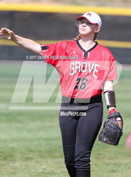 Thumbnail 3 in Loveland vs Grove (Erie Festival of Champions) photogallery.