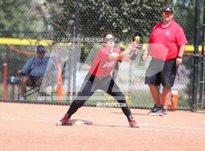 Thumbnail 3 in Loveland vs Grove (Erie Festival of Champions) photogallery.