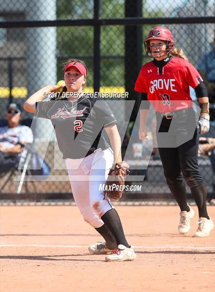 Thumbnail 1 in Loveland vs Grove (Erie Festival of Champions) photogallery.