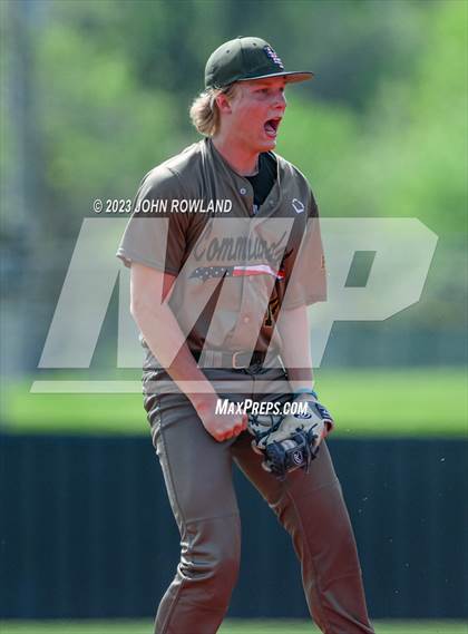 Thumbnail 3 in Blackman @ Hendersonville photogallery.