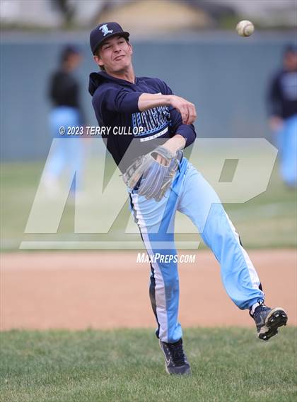 Thumbnail 2 in Layton @ Payson photogallery.