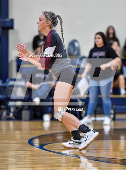 Thumbnail 1 in White Oak @ New Diana JV photogallery.