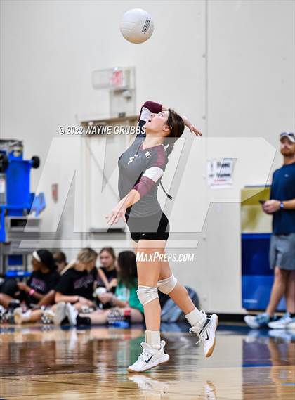 Thumbnail 1 in White Oak @ New Diana JV photogallery.