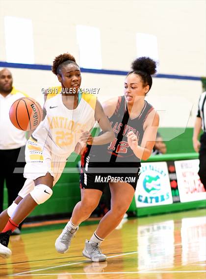 Thumbnail 3 in Antioch vs Las Vegas (Gator Winter Classic) photogallery.