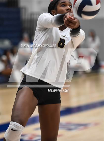Thumbnail 1 in Pearce vs. Plano East photogallery.