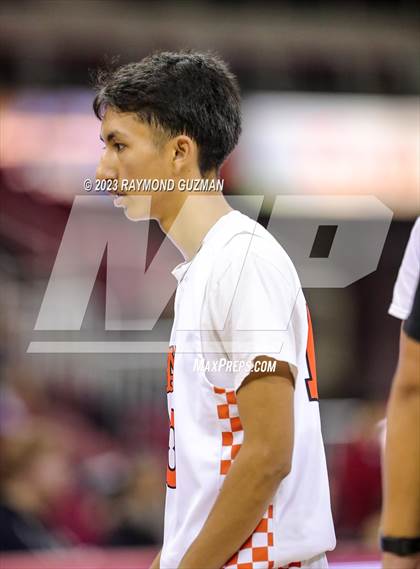 Thumbnail 2 in Selma vs. Clovis photogallery.
