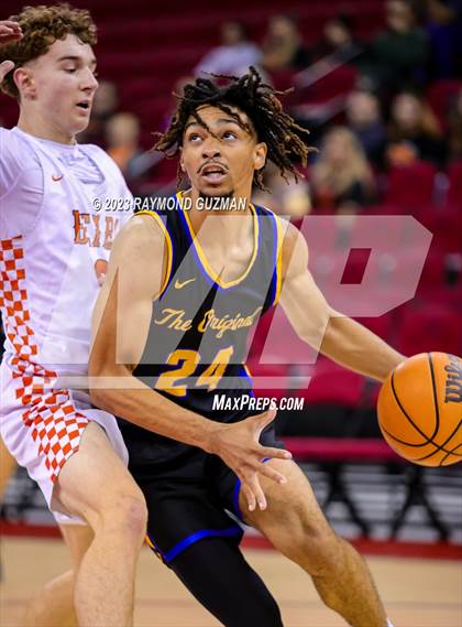 Thumbnail 3 in Selma vs. Clovis photogallery.