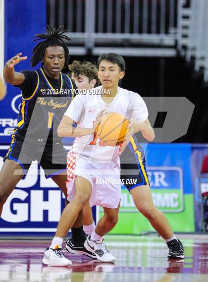 Thumbnail 3 in Selma vs. Clovis photogallery.