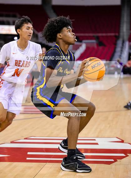 Thumbnail 1 in Selma vs. Clovis photogallery.