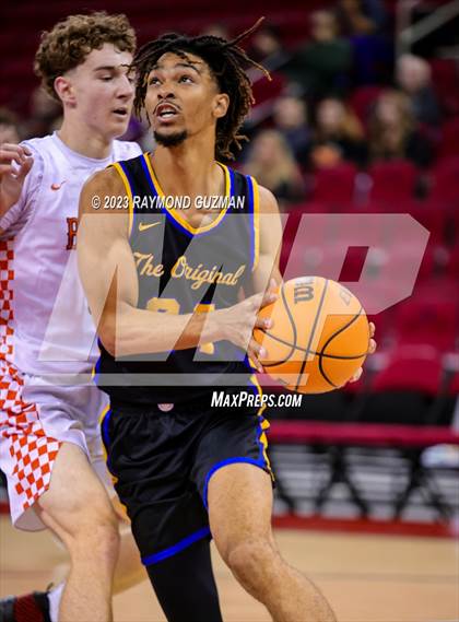 Thumbnail 1 in Selma vs. Clovis photogallery.
