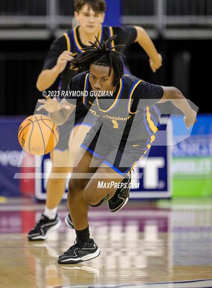 Thumbnail 1 in Selma vs. Clovis photogallery.