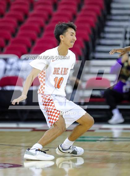 Thumbnail 1 in Selma vs. Clovis photogallery.