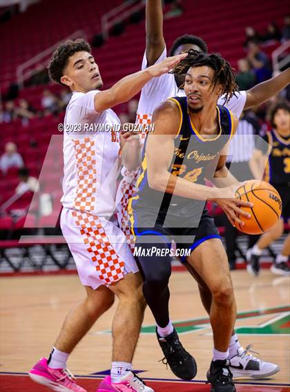 Thumbnail 1 in Selma vs. Clovis photogallery.