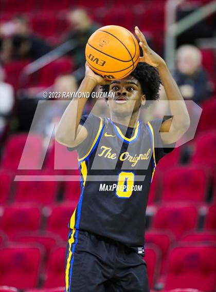 Thumbnail 2 in Selma vs. Clovis photogallery.