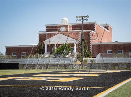 Thumbnail 3 in American Heritage (2016 Preseason Top 25 Early Contenders Photo Shoot)  photogallery.