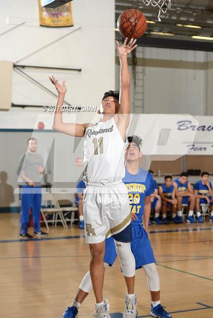 Thumbnail 3 in Bishop Amat vs Rowland (Baldwin Park Tournament) photogallery.