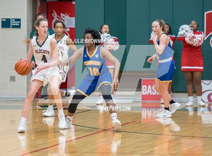 Thumbnail 3 in Homestead @ Lawrence North photogallery.