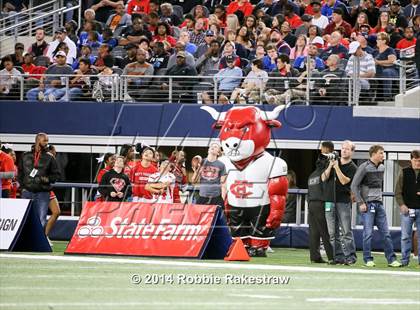 Thumbnail 1 in Cedar Hill vs. Katy (UIL 6A Division 2 Final) photogallery.