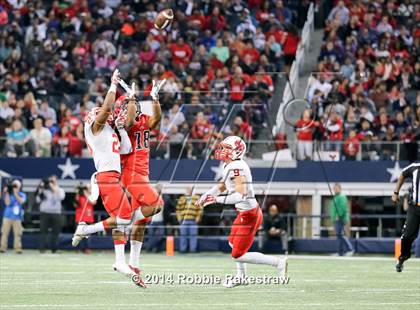 Thumbnail 3 in Cedar Hill vs. Katy (UIL 6A Division 2 Final) photogallery.