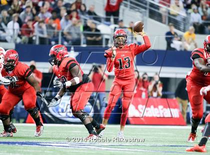 Thumbnail 1 in Cedar Hill vs. Katy (UIL 6A Division 2 Final) photogallery.